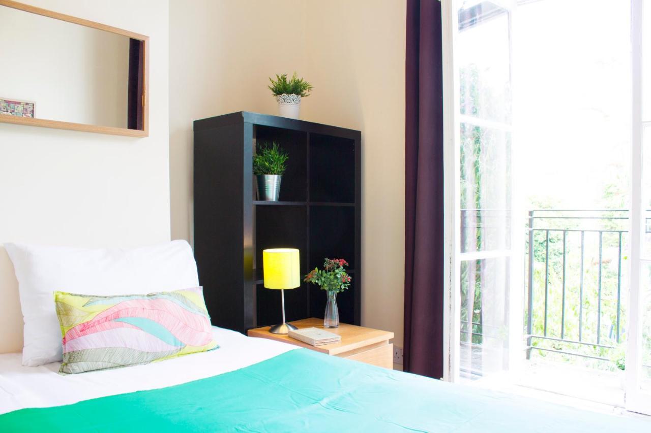 Regents Canal Apartments 런던 외부 사진